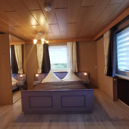 Haus Rosenbuehl 4* ヴァルメンシュタイナハ